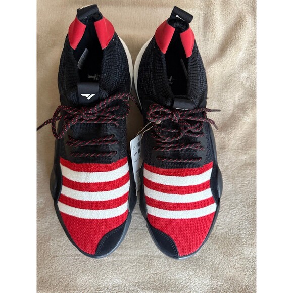 Adidas Trae Young 2 Men’s Basketball Sneaker size 10 1/2